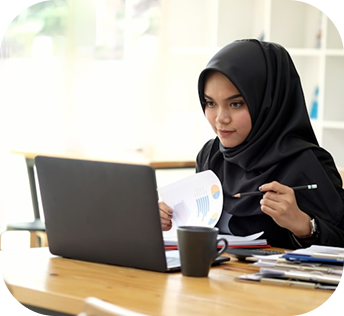 happy-muslim-girl-and-her-father-reading-koran-at-D5K4CE2 1